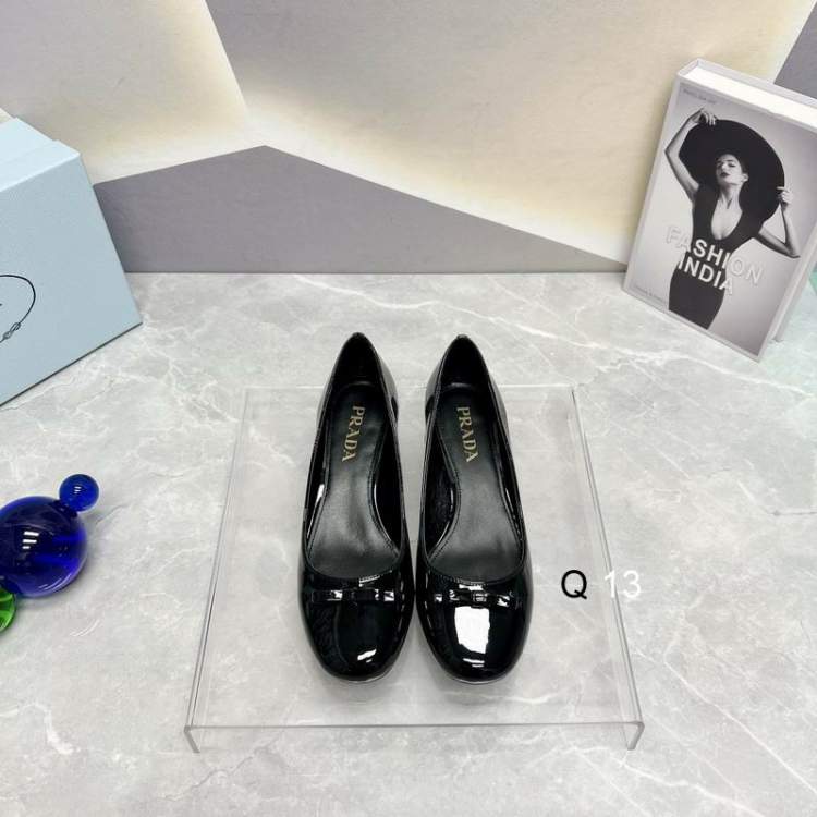 Picture of Prada Shoes _SKUPradasz35-40519119.5CM4CYM0801